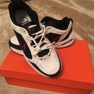 NWT Nike Air Monarch IV
